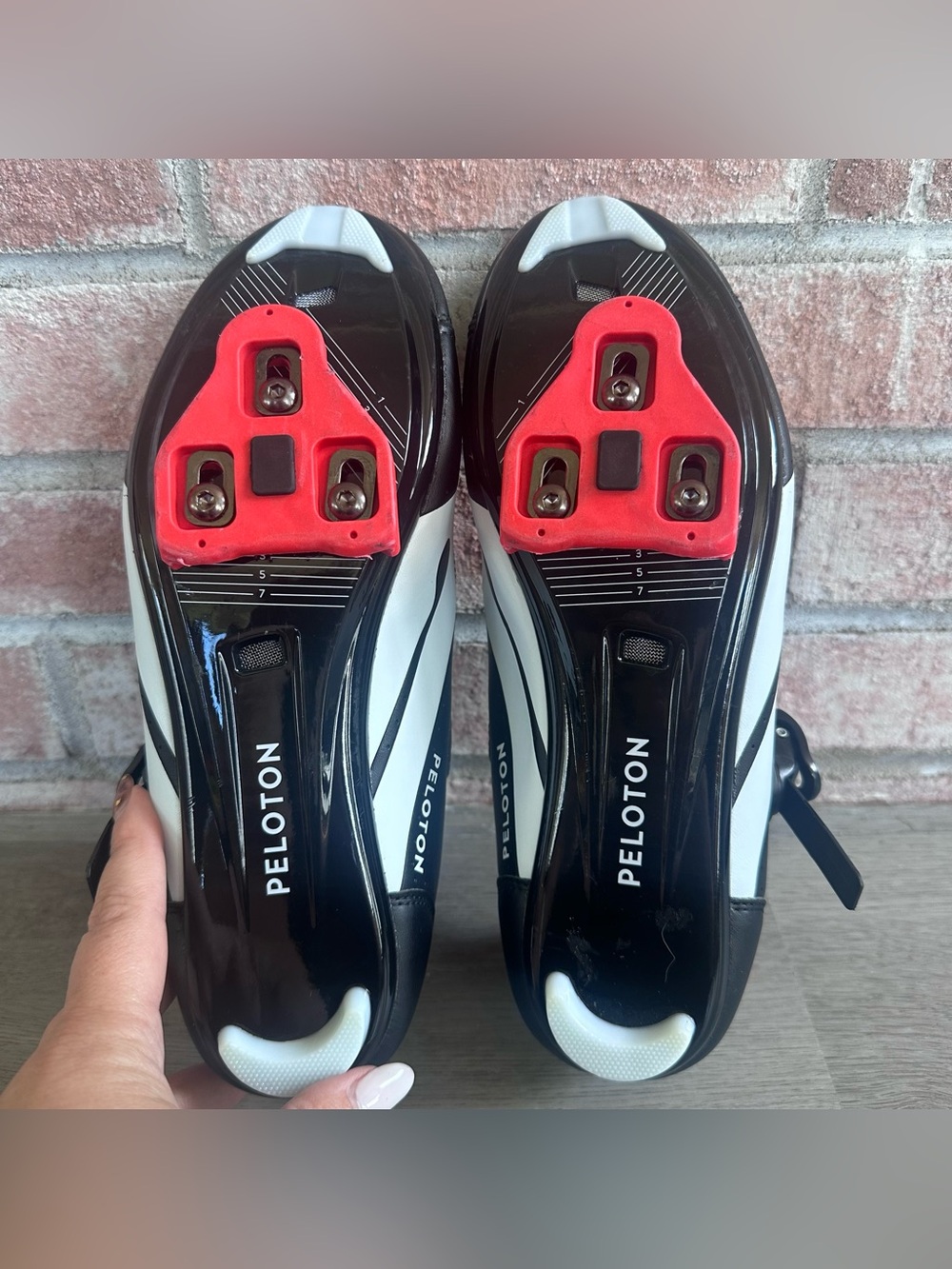 Peloton Cycling Biking Shoes Size 41 Men 8 Women 10 Unisex Cleats - Picture 7 of 8